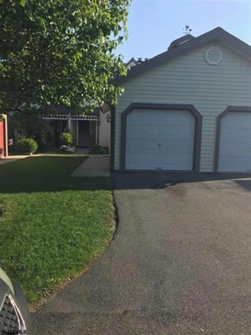 684 E Lake Front Cir unit 4, Galloway, NJ 08205 - photo 1