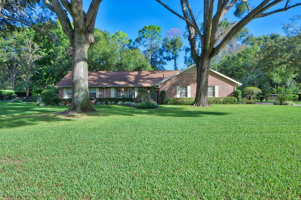 ABC_1468_AuroraHDR2018-edit