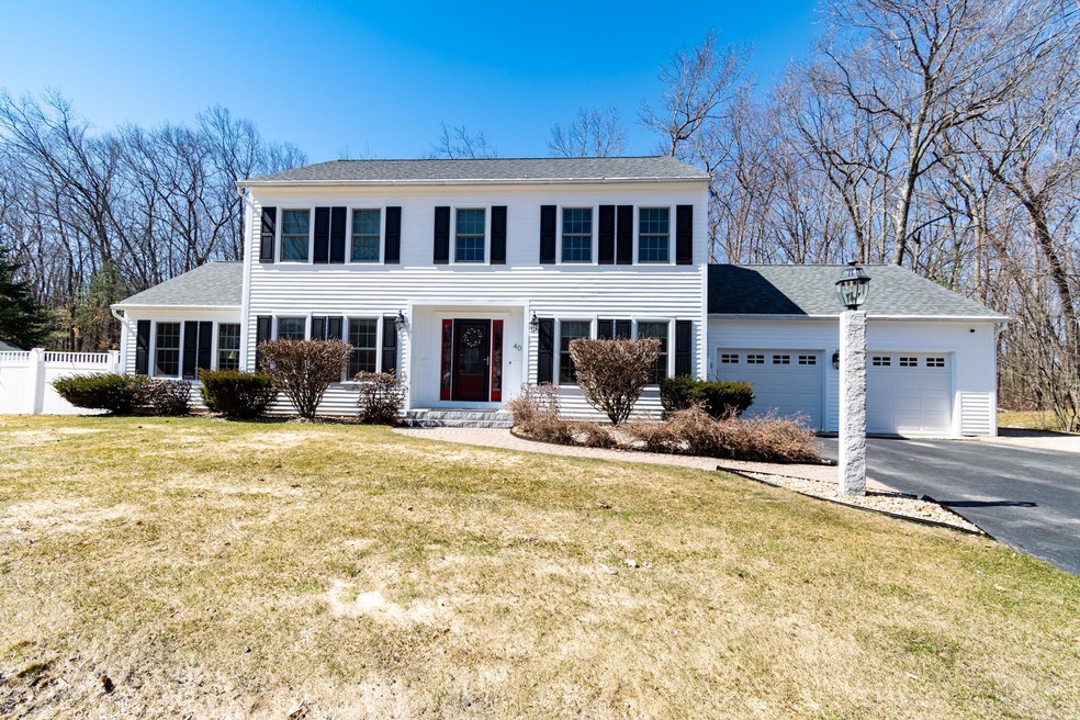 40 Fogg Ct, Manchester, NH 03104 - photo 1