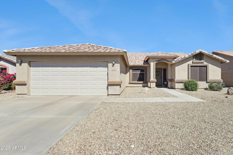 2-web-or-mls-1648-e-desert-ln