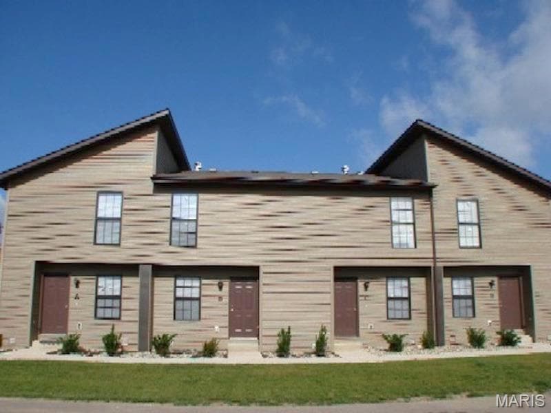 459 Ponderosa Ave unit C, O Fallon, IL 62269 - photo 1