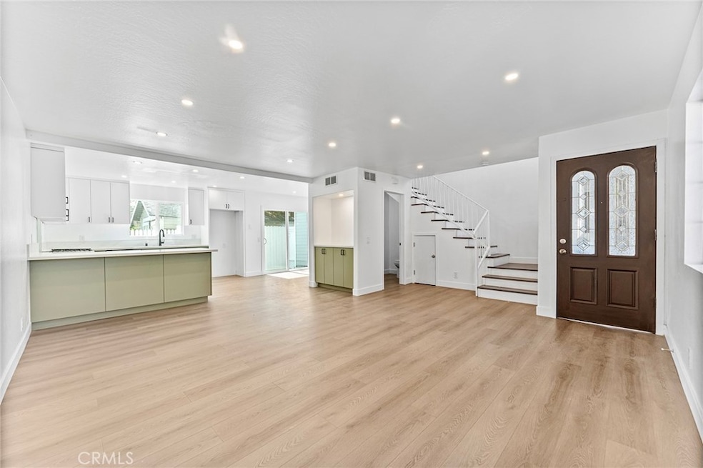 619 N Wilson Ave unit A, Pasadena, CA 91106 - photo 1