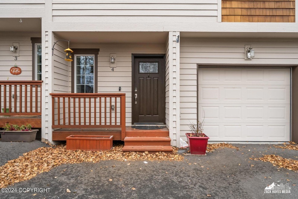 04-655E79THAVE#4_ZHM_004