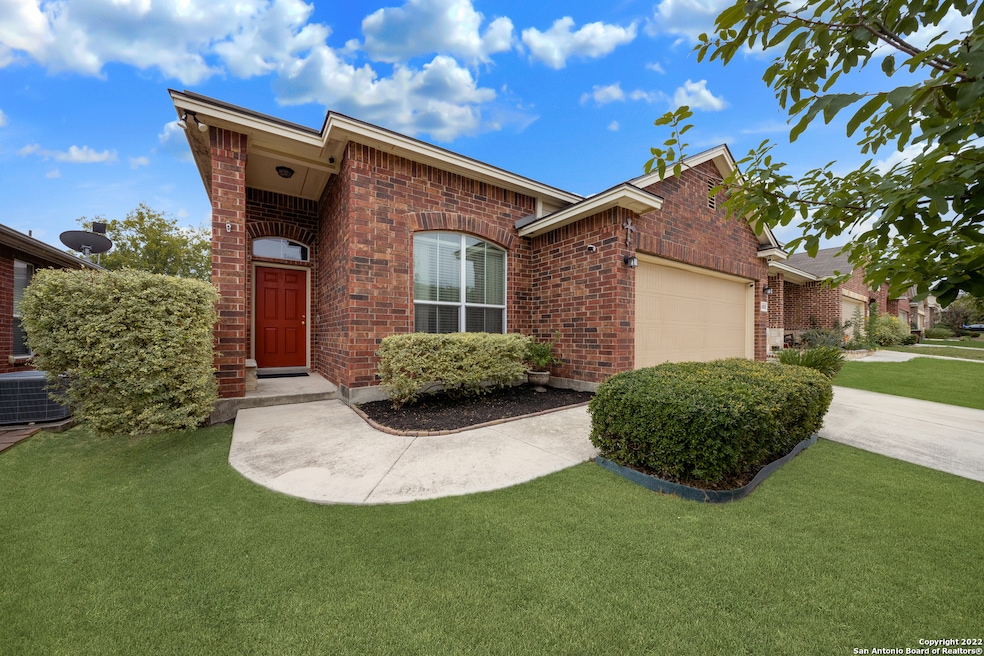 10838 Mustang Oak Dr, San Antonio, TX 78254 - photo 1