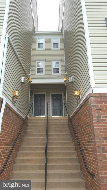 2456 Curie Ct unit 21, Herndon, VA 20171 - photo 1