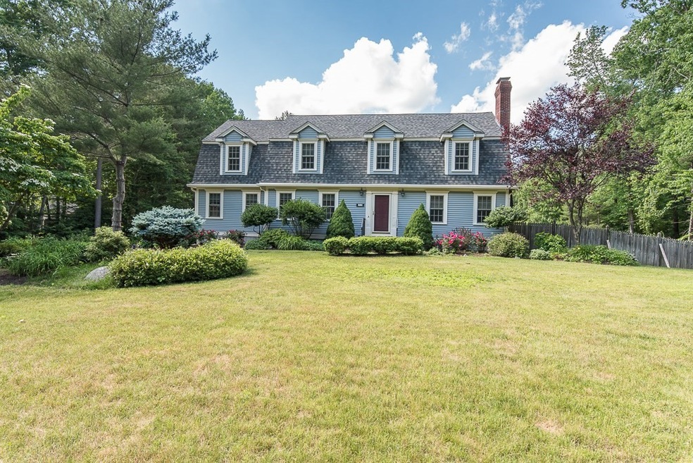 75 Carriage House Ln, Wrentham, MA 02093 - photo 1