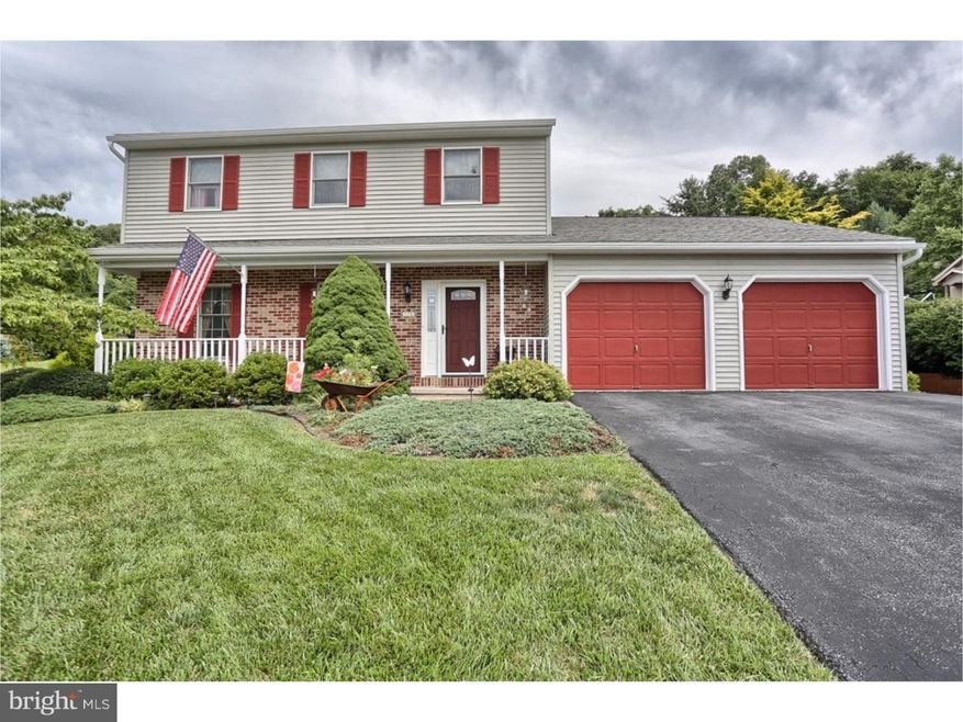 770 Fairmont Ave, Mohnton, PA 19540 - photo 1