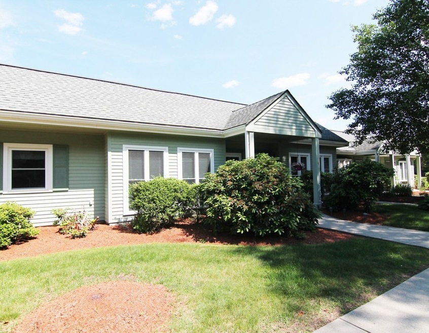 75 Page Rd unit 8, Bedford, MA 01730 - photo 1