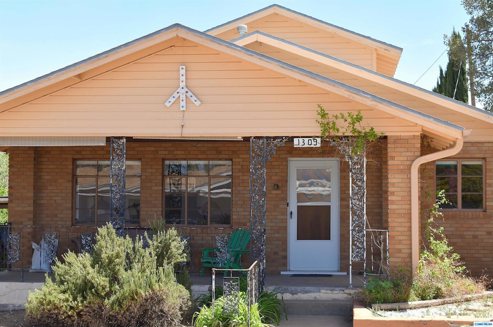 Pending $399,000
