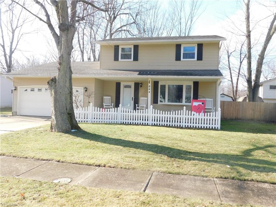 844 Sunset Ave, Sheffield Lake, OH 44054 - photo 1