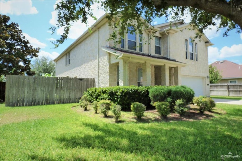 900 S Flag St, Pharr, TX 78577 - photo 1