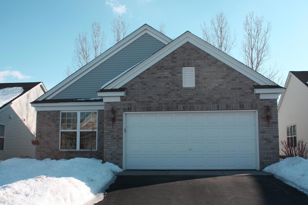 5147 158th St N, Hugo, MN 55038 - photo 1