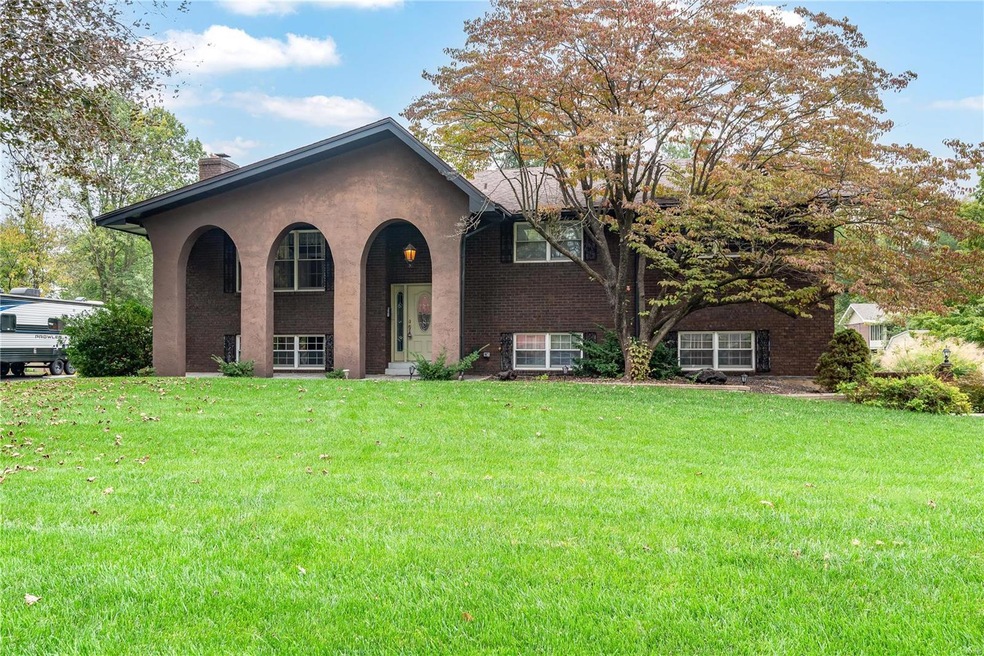 320 Louise Dr, Collinsville, IL 62234 - photo 1