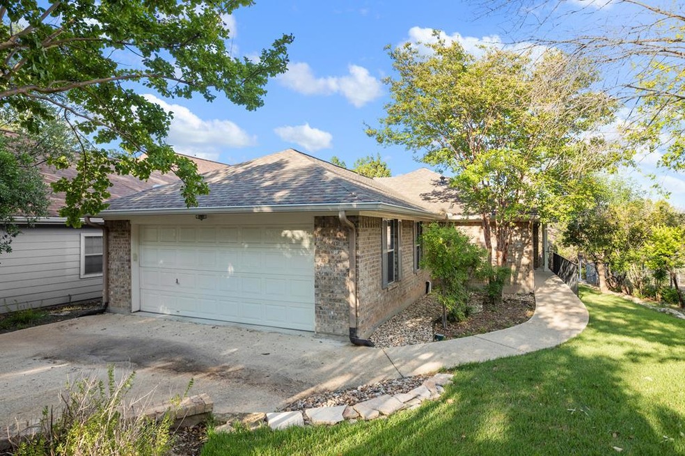 491 Summit Cir, Fredericksburg, TX 78624 - photo 1