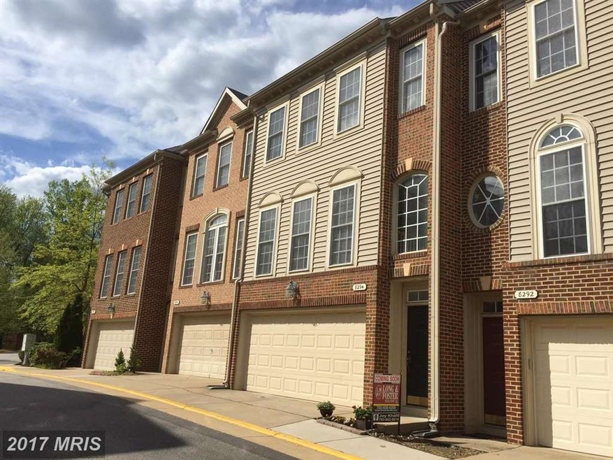 8294 Reiser Ln, Lorton, VA 22079 - photo 1