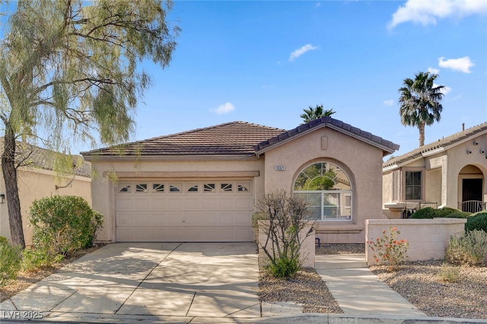 10321 Bentley Oaks Ave, Las Vegas, NV 89135 - photo 1