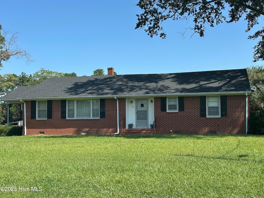 Pending $239,900 • Co-Listing Agent
