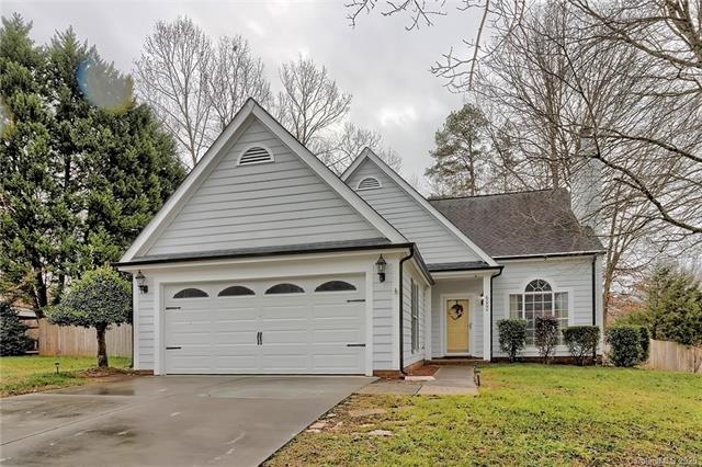 WELCOME HOME TO THIS ATTRACTIVE WELL MAINTAINED HO