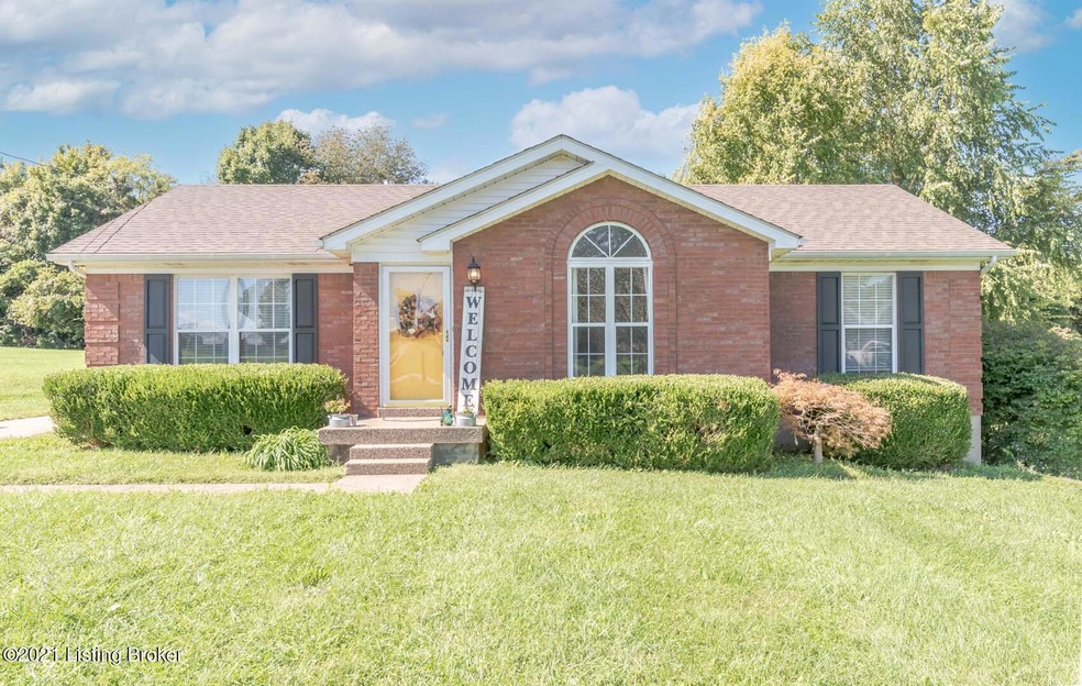 203 Patricia Ln, Mount Washington, KY 40047 - photo 1