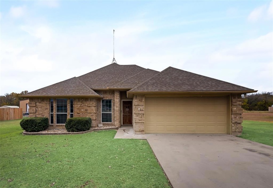 137 Westend Ln, Weatherford, TX 76088 - photo 1