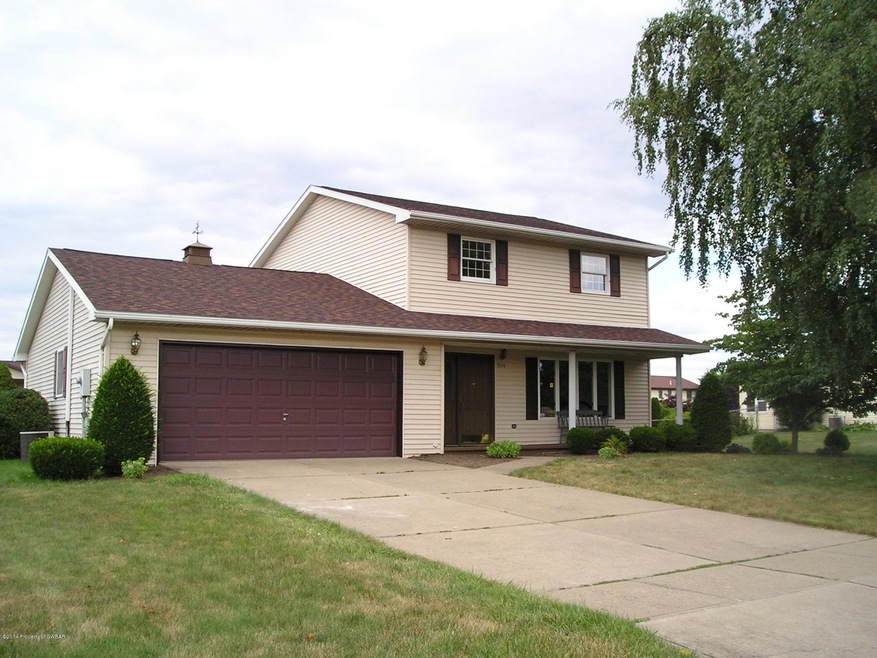 206 Robin Dr, Kingston, PA 18704 - photo 1