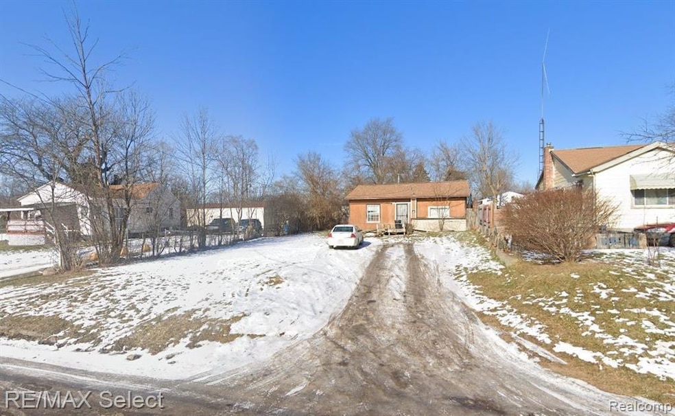 1176 W Genesee Ave, Flint, MI 48505 - photo 1