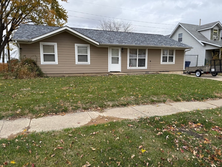 125 Cleveland Cir, Granville, IL 61326 - photo 1