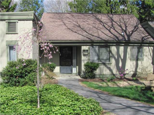 500 Heritage Village unit 500 A, Southbury, CT 06488 - photo 1