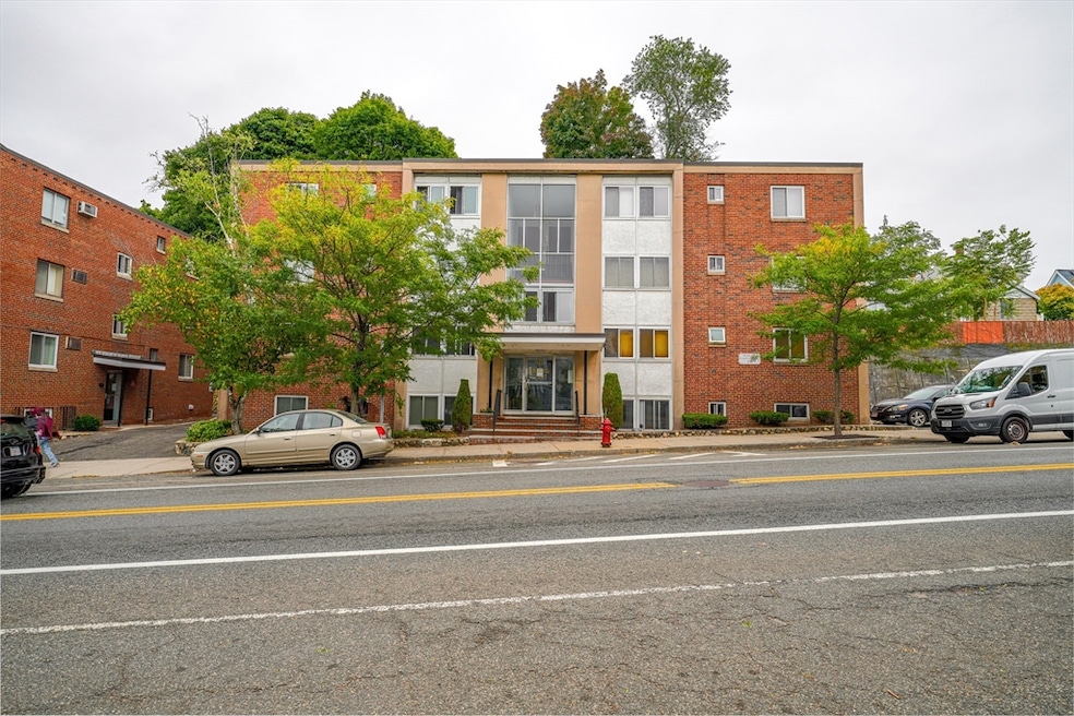 851 Broadway unit 21, Everett, MA 02149 - photo 1