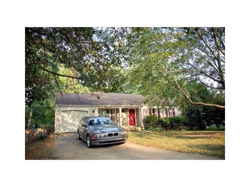 10575 Plantation Bridge Dr, Alpharetta, GA 30022 - photo 1