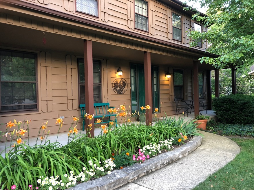 754 Raintree Dr, Naperville, IL 60540 - photo 1