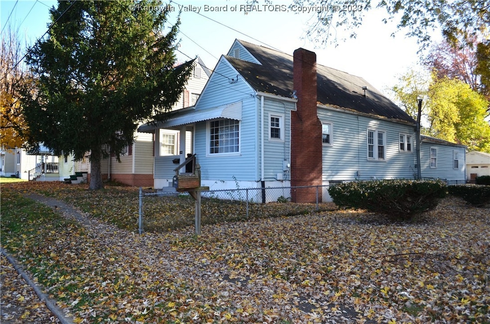 544 19th St, Dunbar, WV 25064 - photo 1