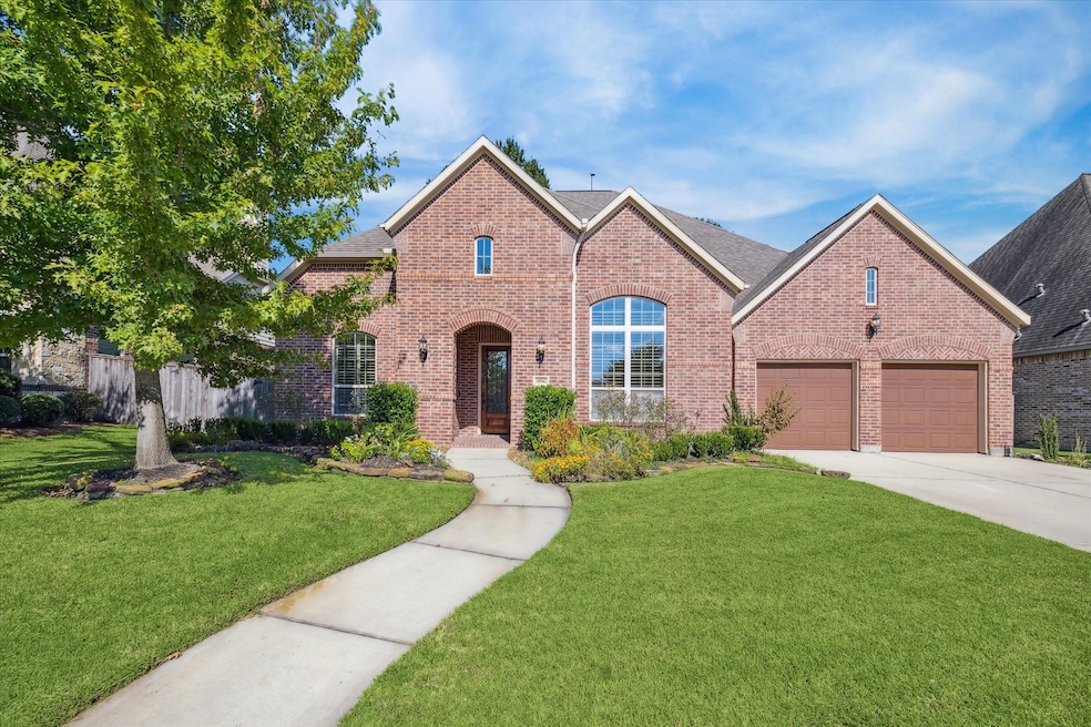 Stunning 2012-built brick home featuring 5 bedroom