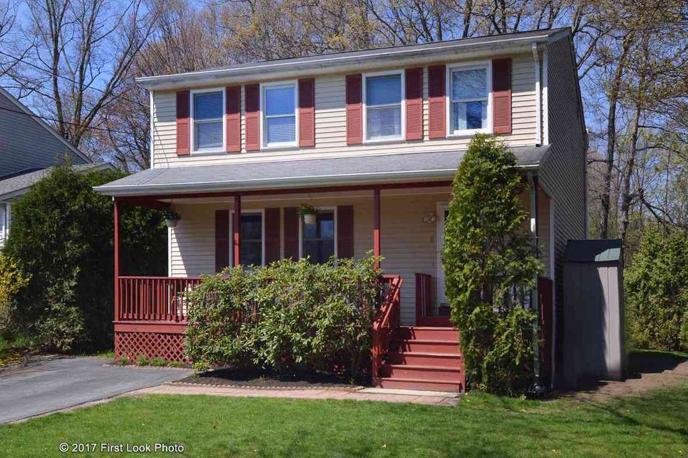 8 Sugar Pine Dr, Cumberland, RI 02864 - photo 1