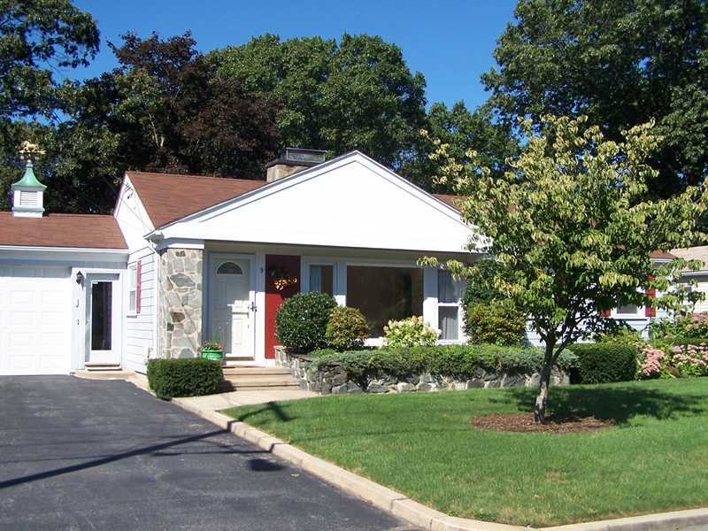 9 George St, Warwick, RI 02888 - photo 1