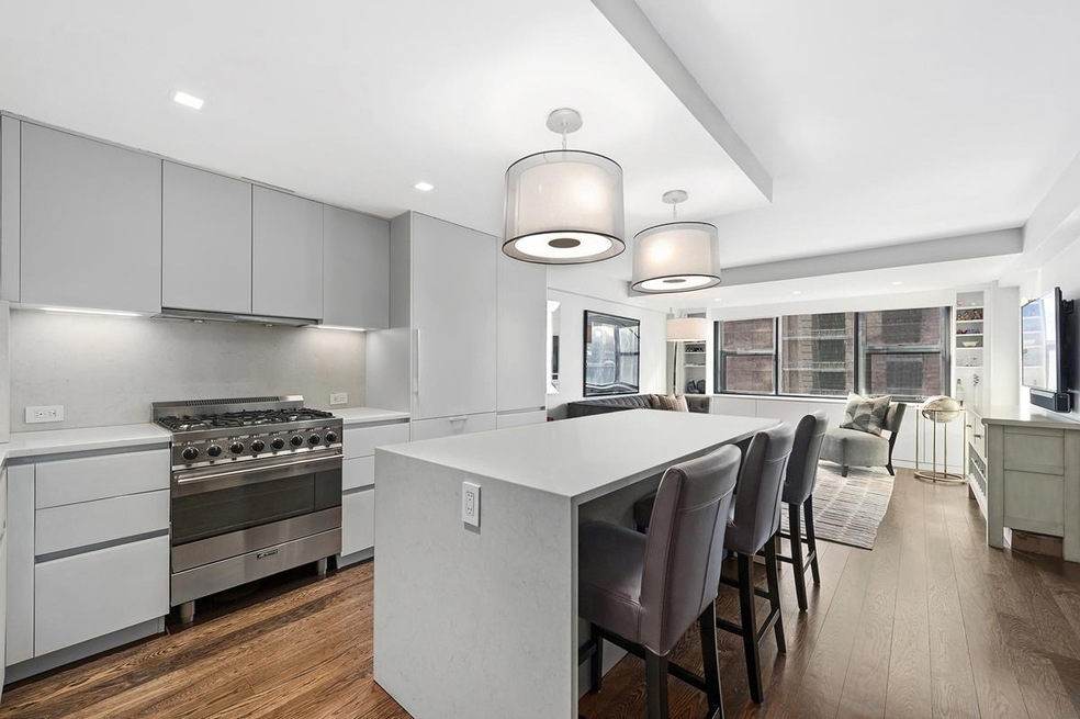 The Peter James unit 10G, New York, NY 10010 - photo 1