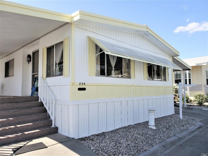 New exterior paint and skirting. Looks Great!