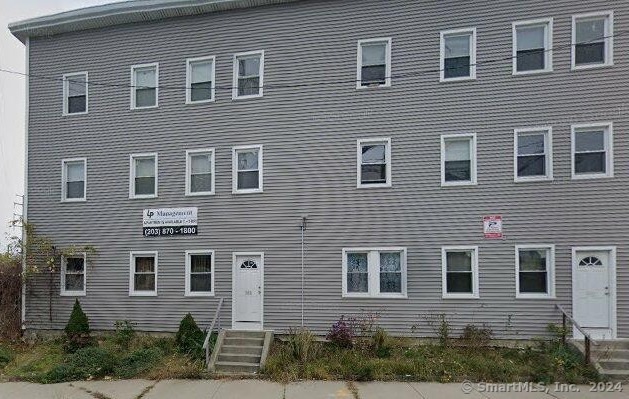 206 Noble Ave unit 3, Bridgeport, CT 06608 - photo 1