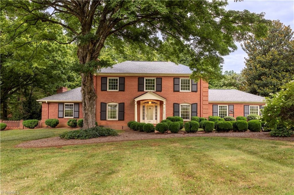 Stately, southern and loaded with potential!