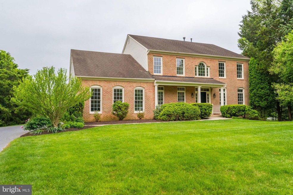 11121 Tommye Ln, Reston, VA 20194 - photo 1