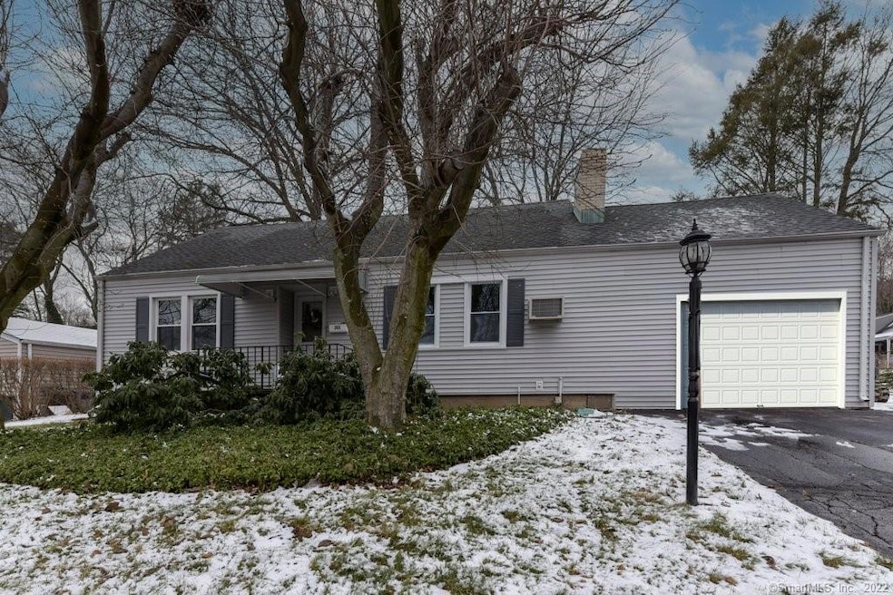 301 Jennings Ave, Bridgeport, CT 06610 - photo 1