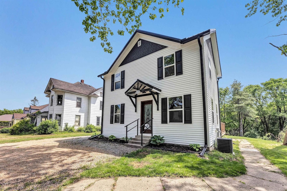 1024 Fischer St, Gresham, WI 54128 - photo 1