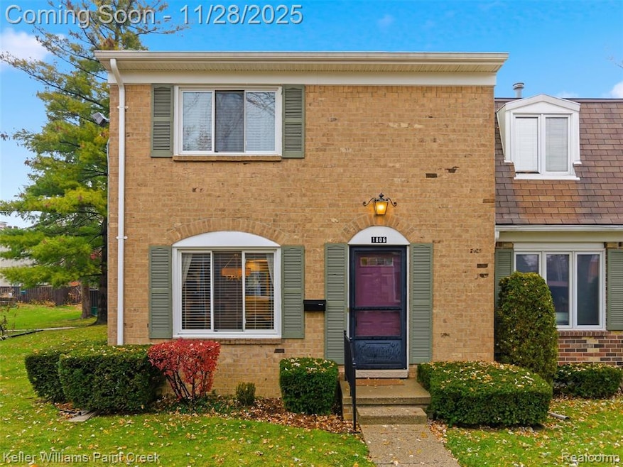 1806 Torquay Ave, Royal Oak, MI 48073 - photo 1