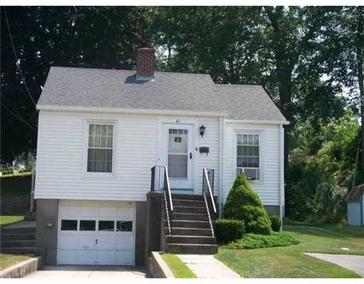 41 Narragansett Ave, Westerly, RI 02891 - photo 1