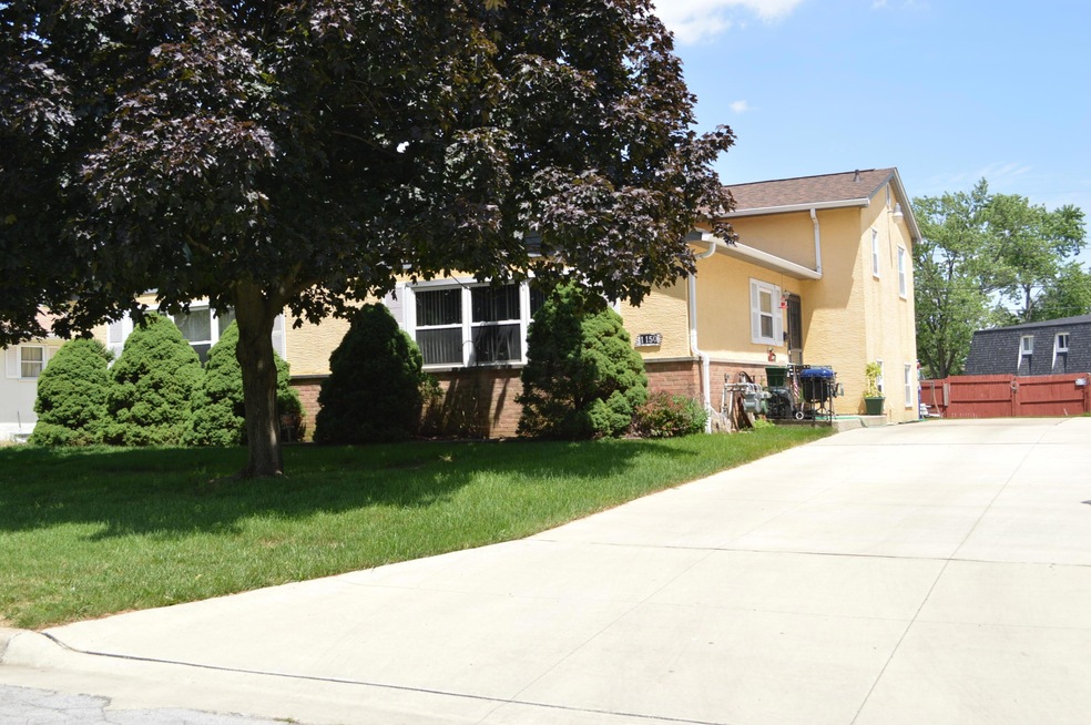 1148 Mccarley Dr W unit 150, Columbus, OH 43228 - photo 1