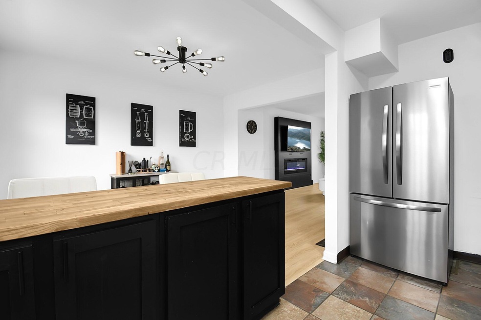 18-web-or-mls-1876-northwest-blvd-unit-c