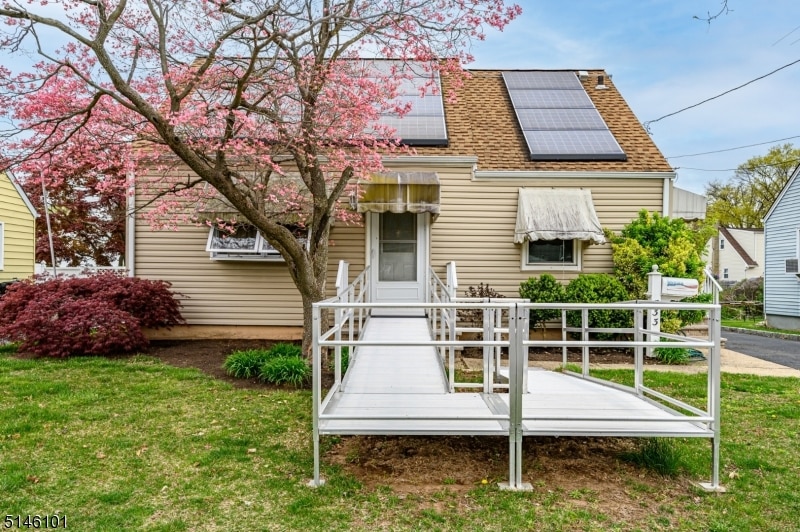 333 Giles Ave, Middlesex, NJ 08846 - photo 1