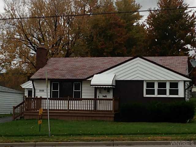 Exterior Front Welcome to 3133 Abbott Road!