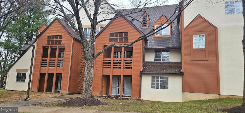 4906 Columbia Rd unit 4, Columbia, MD 21044 - photo 1