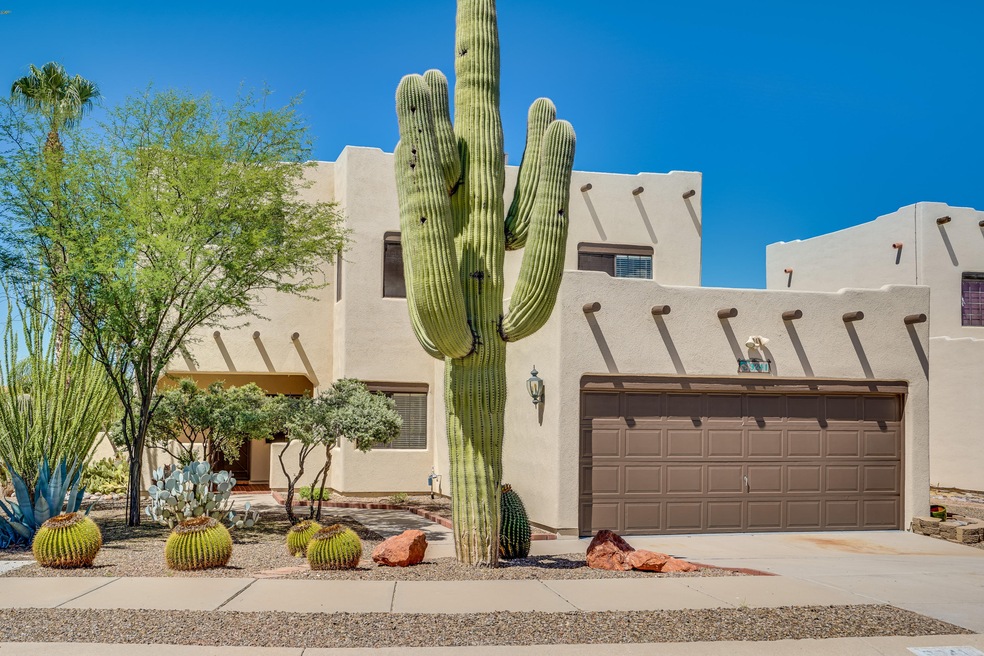 Welcome to 9241 N Broken Lance Dr!